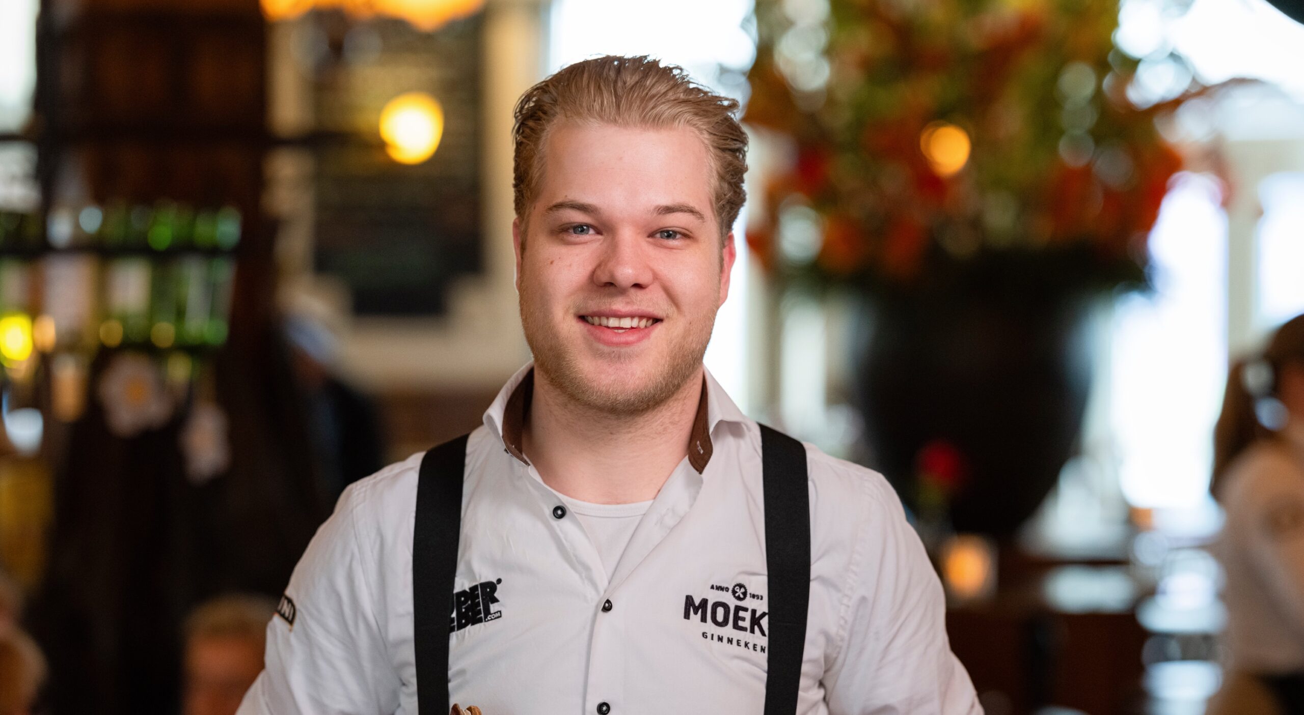 Moeke restaurant – selling gift cards for multiple locations using Gifty